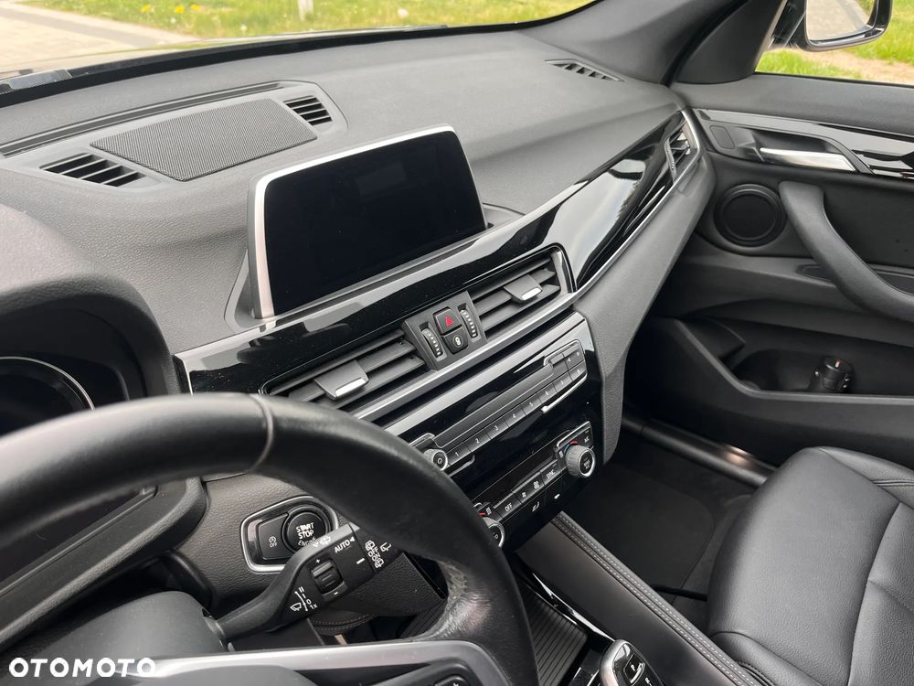 BMW X1 sDrive18i GPF Sport Line - 12