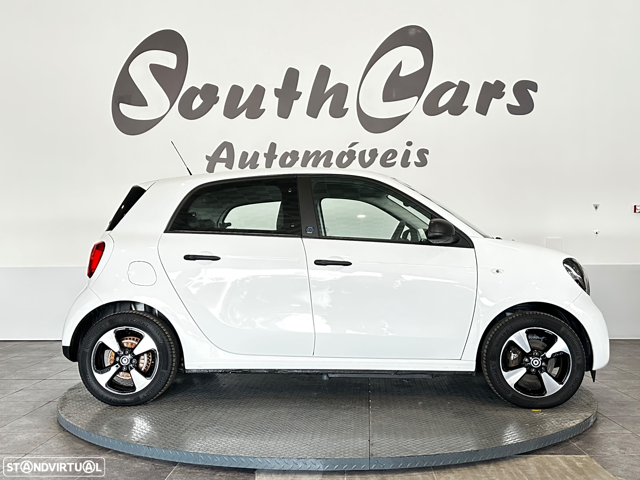 Smart ForFour EQ Business Solution - 2