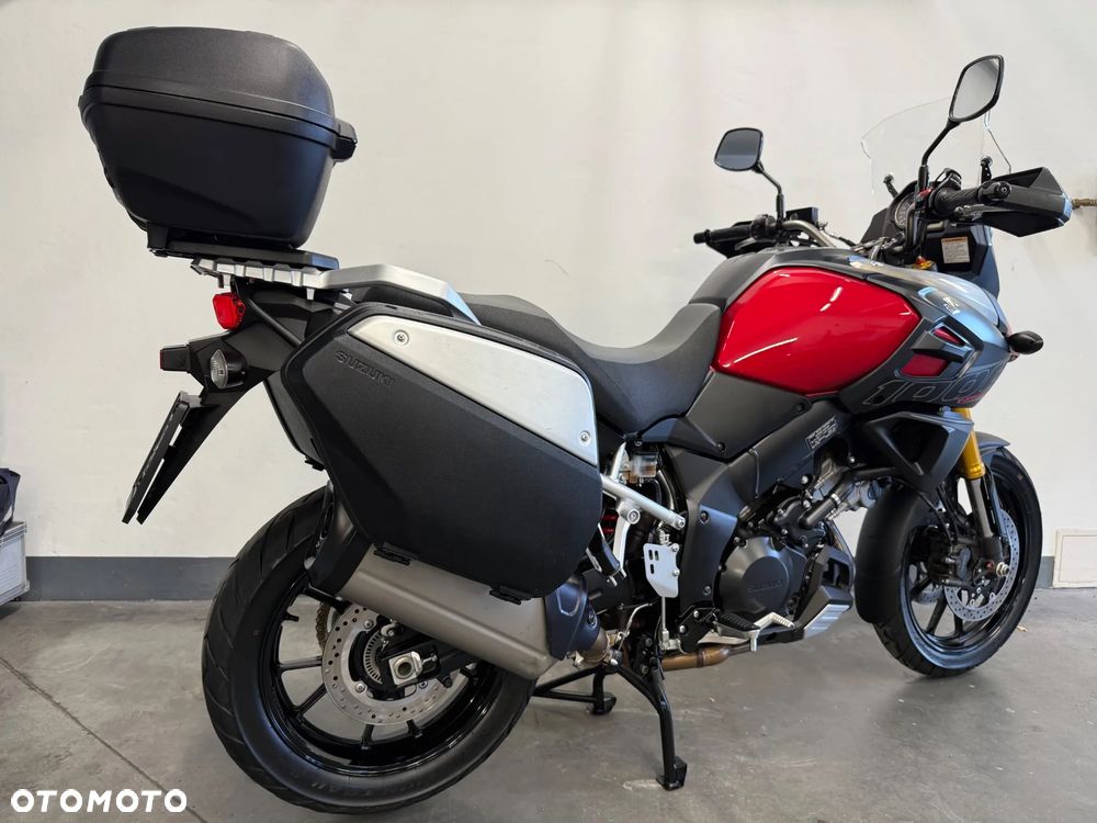 Suzuki V-STROM - 3