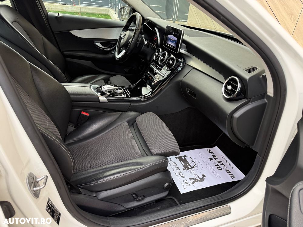 Mercedes-Benz C 220 d 4Matic T 9G-TRONIC Avantgarde - 27