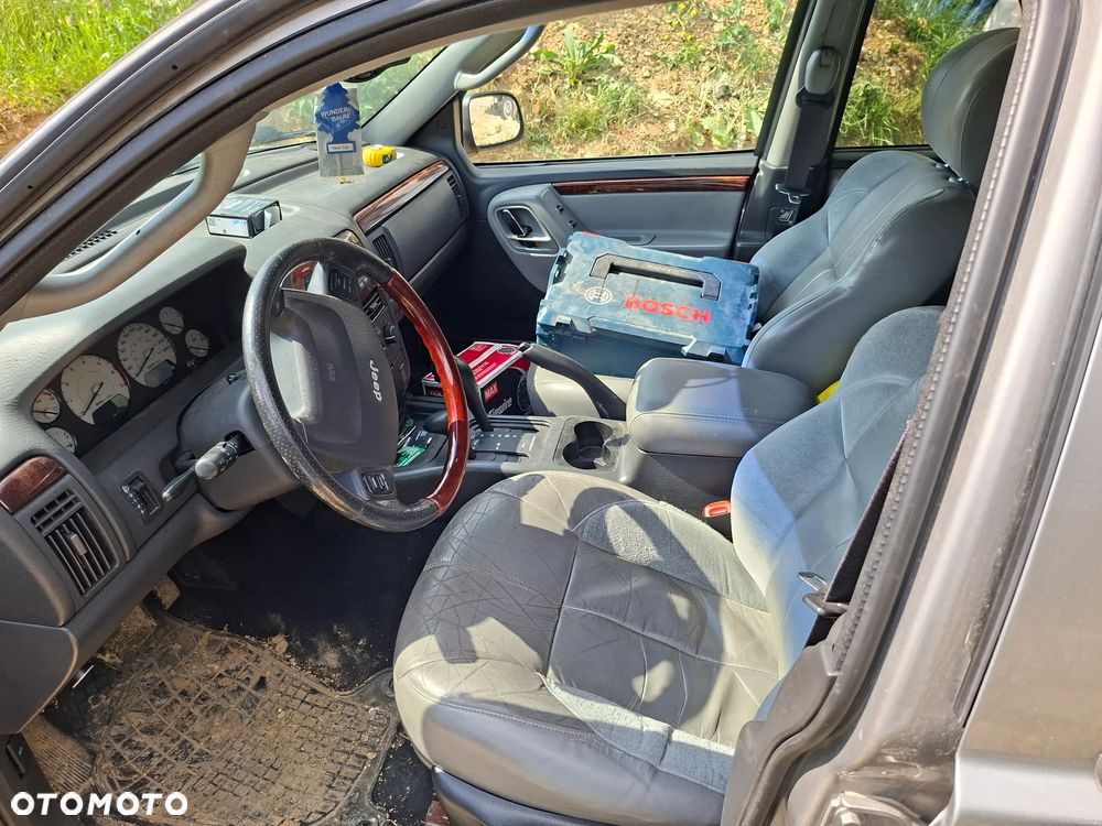 Jeep Grand Cherokee - 4