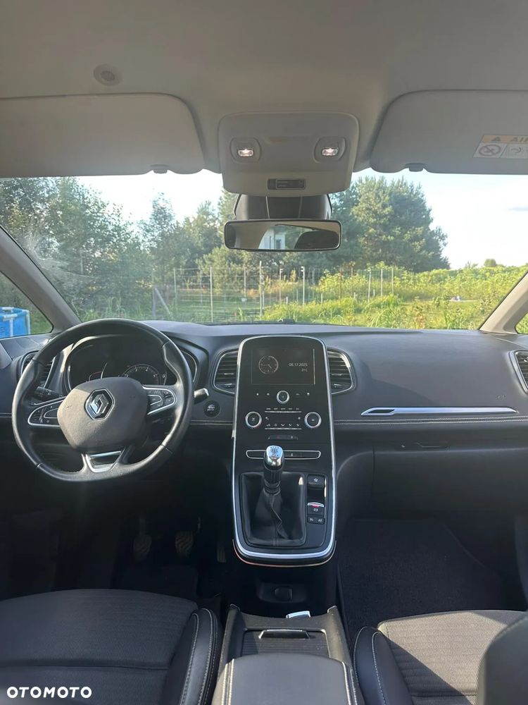 Renault Grand Scenic - 14