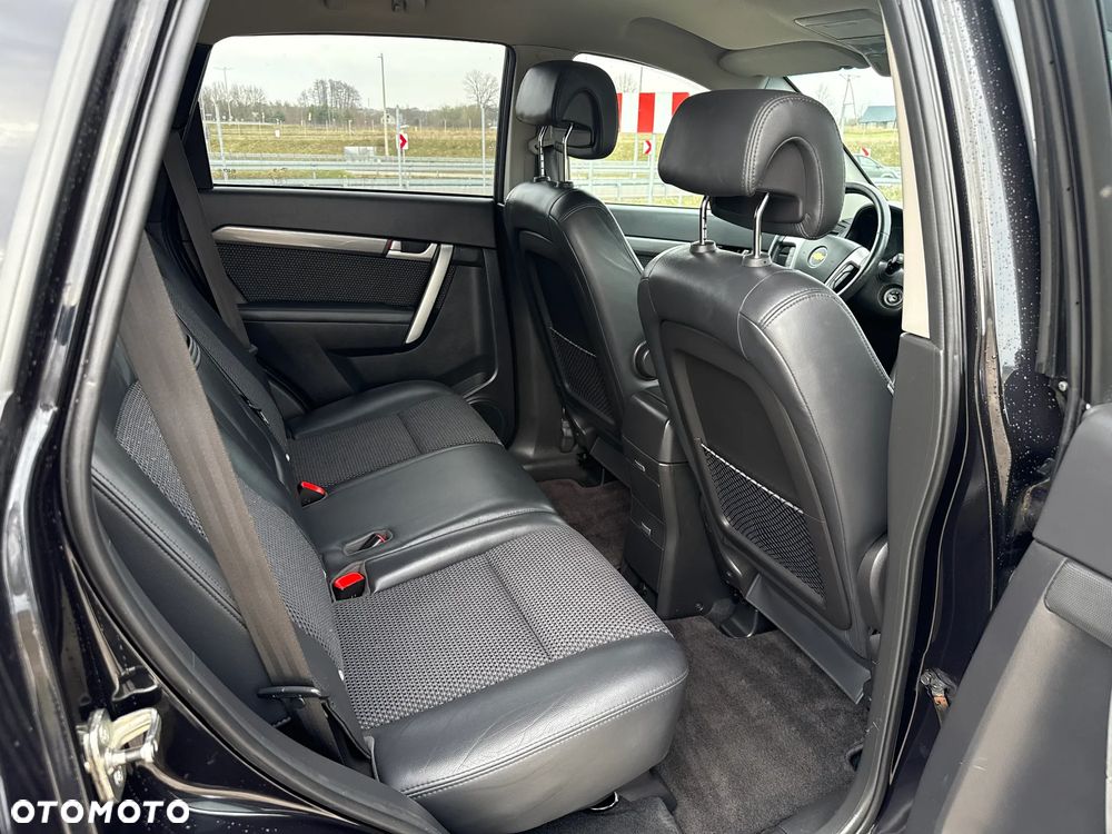 Chevrolet Captiva 2.4 2WD 7 Sitzer LS - 13