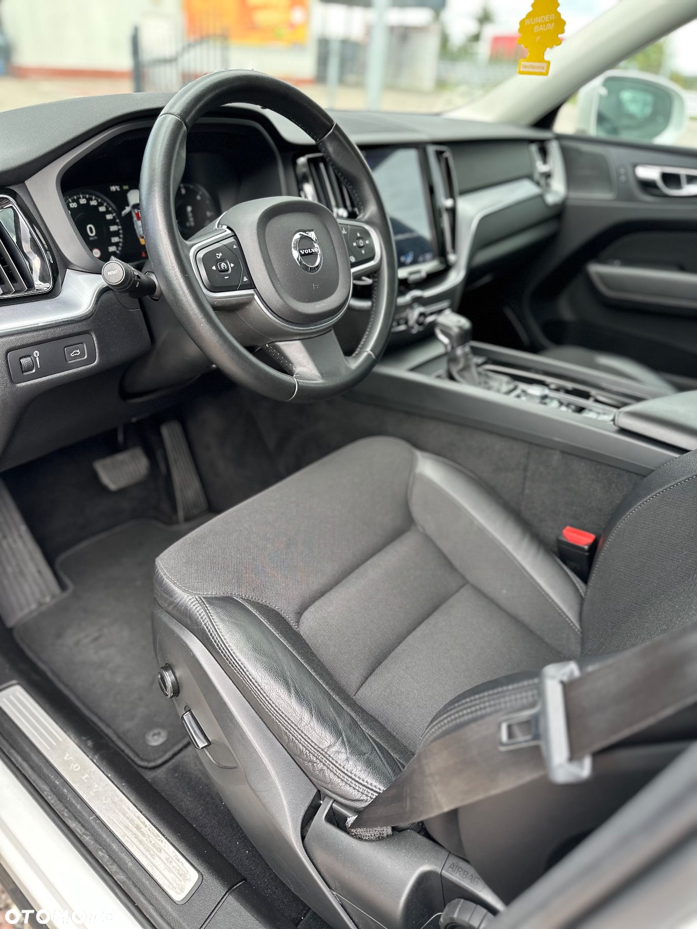 Volvo XC 60 D4 AWD Geartronic Momentum - 6