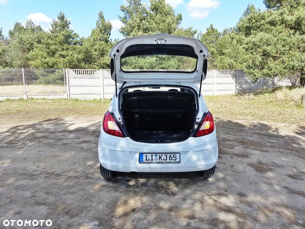 Opel Corsa 1.2 16V Enjoy - 9