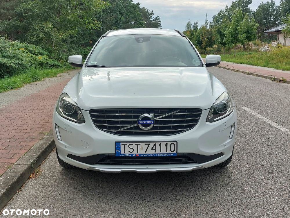 Volvo XC 60 D4 AWD Momentum - 3