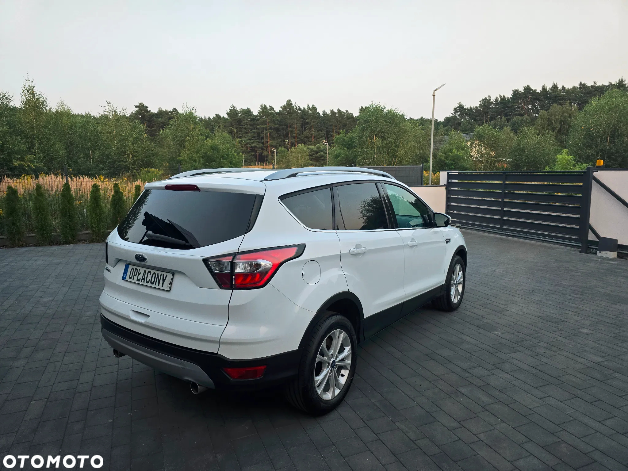 Ford Kuga 2.0 TDCi FWD Titanium - 8