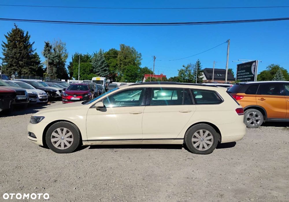 Volkswagen Passat - 19