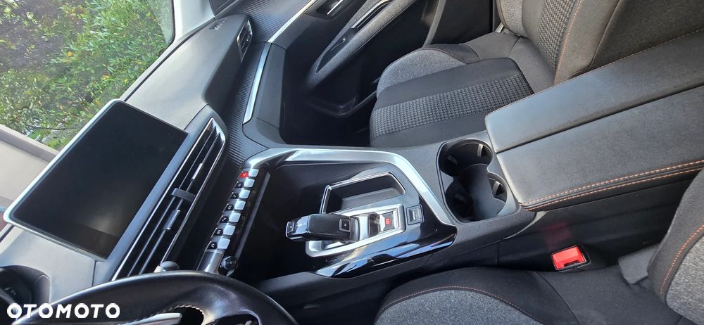 Peugeot 5008 1.5 BlueHDi Active Pack S&S EAT8 - 12