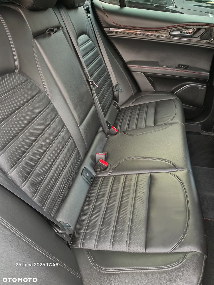 Alfa Romeo Stelvio 2.0 Turbo 16V AT8-Q4 Estrema - 14