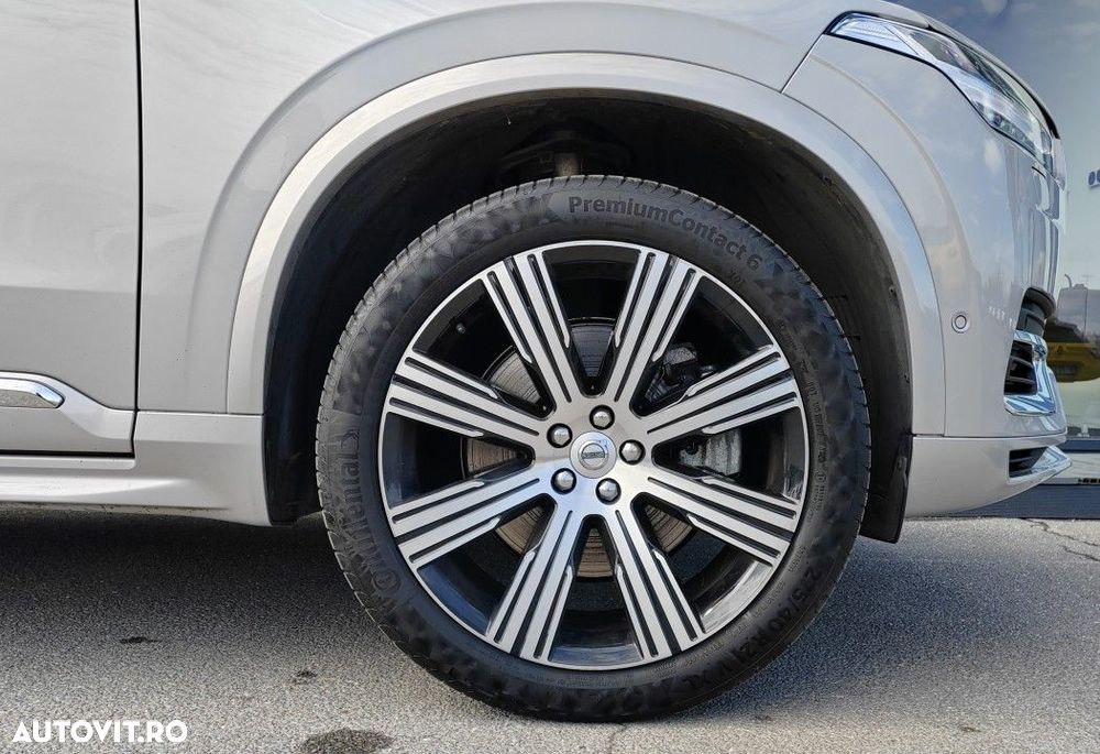 Volvo XC 90 - 32