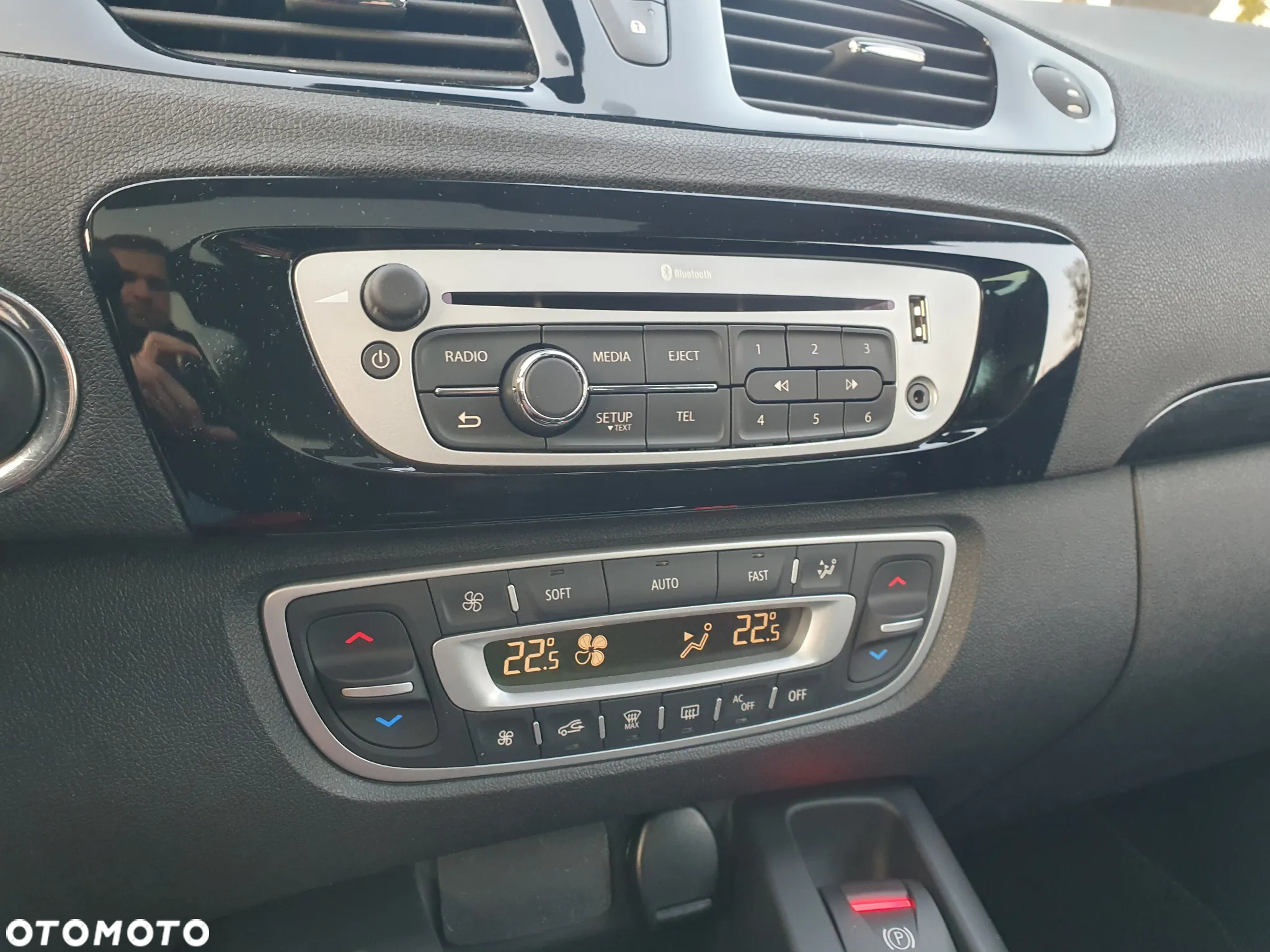 Renault Scenic ENERGY TCe 130 S&S Xmod Bose Edition - 16