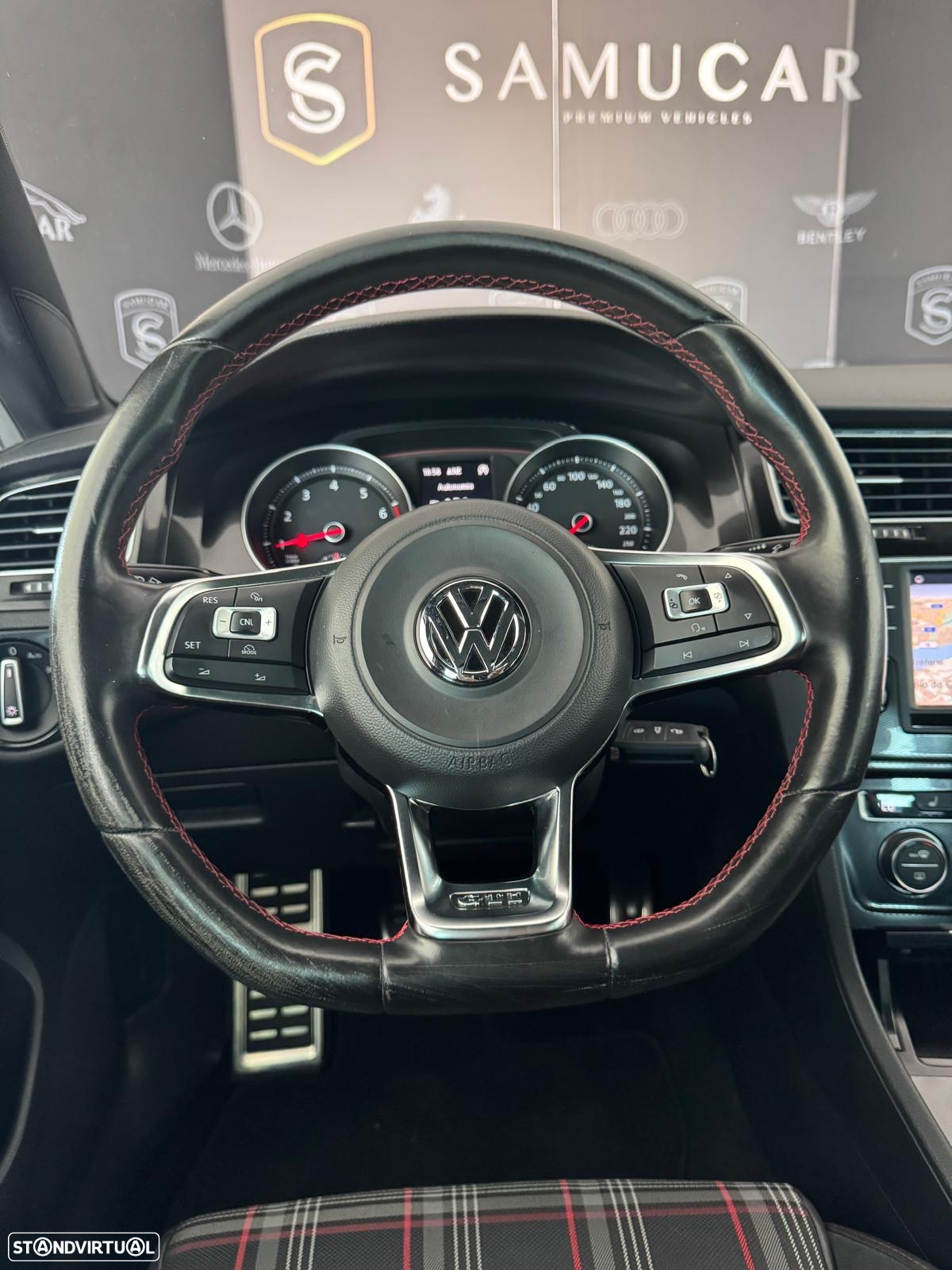 VW Golf 2.0 TSi GTi Performance - 16