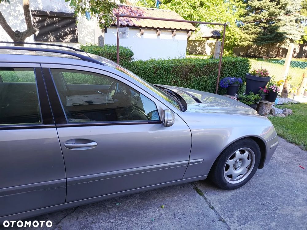 Mercedes-Benz Klasa E 220 CDI Automatik Classic - 3