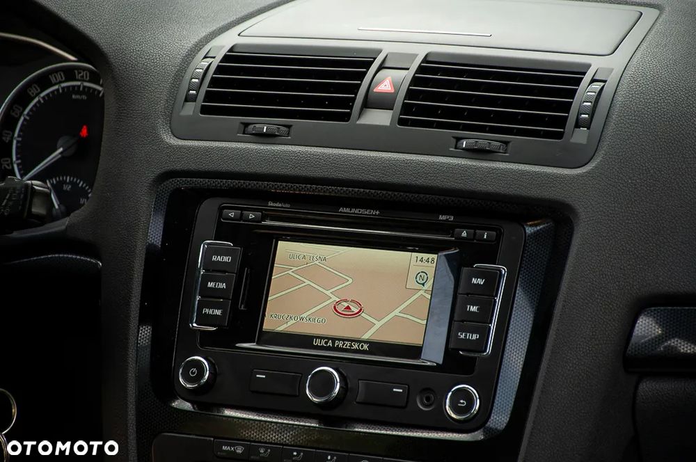 Skoda Octavia 2.0 TSI RS - 20