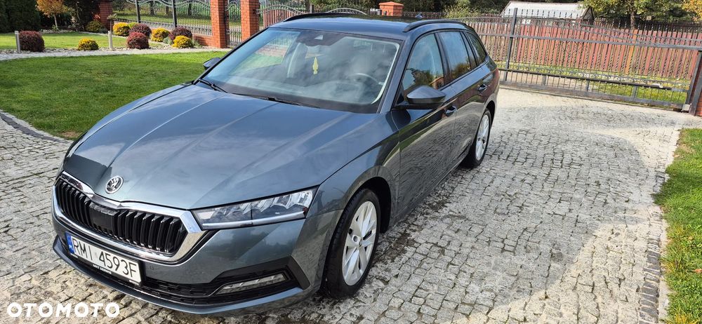 Skoda Octavia 2021 photo 2
