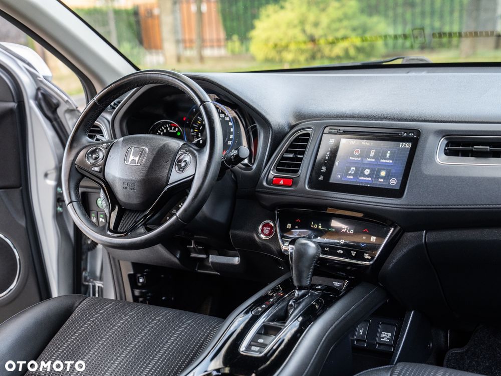 Honda HR-V 1.5 i-VTEC CVT Executive - 32