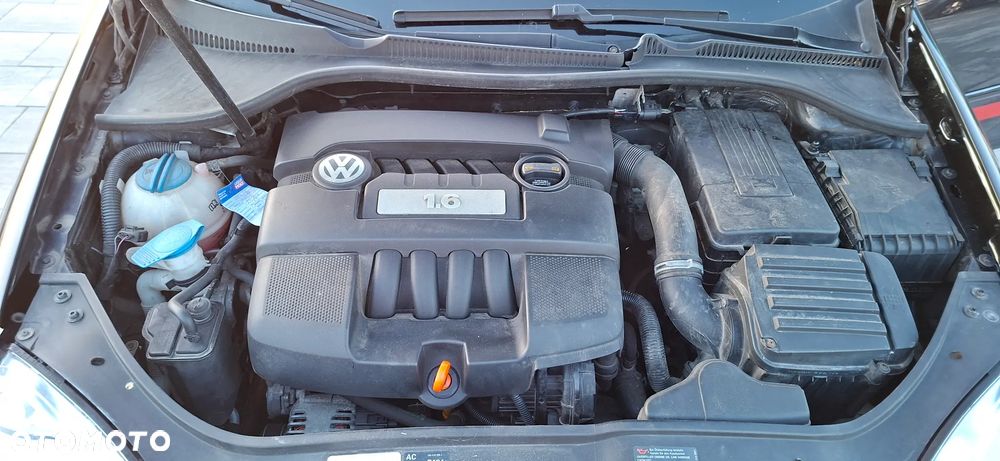 Volkswagen Golf 1.6 Goal - 31