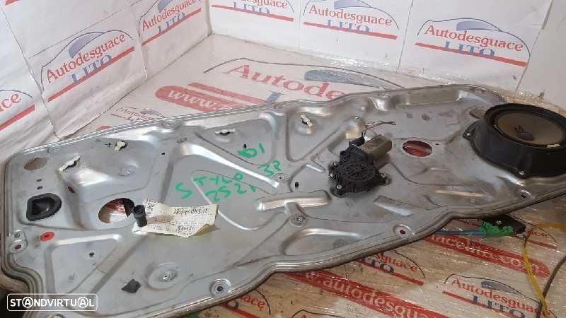ELEVADOR FRENTE ESQUERDO FIAT STILO 192 - 1