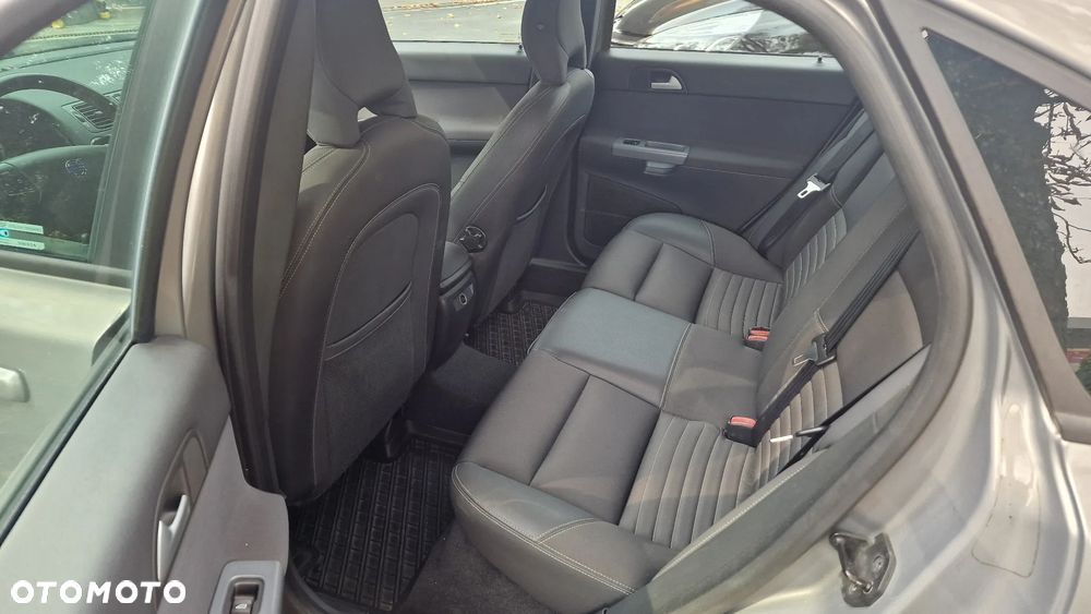 Volvo S40 1.8 - 14