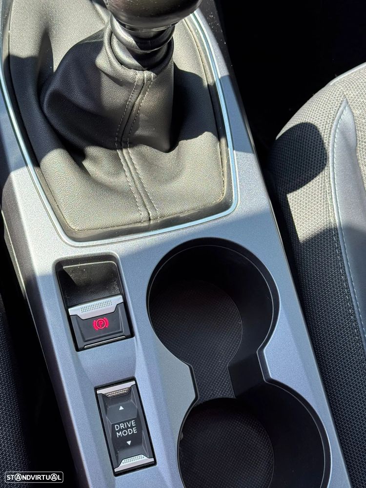 Peugeot 2008 PureTech 130 Allure - 12