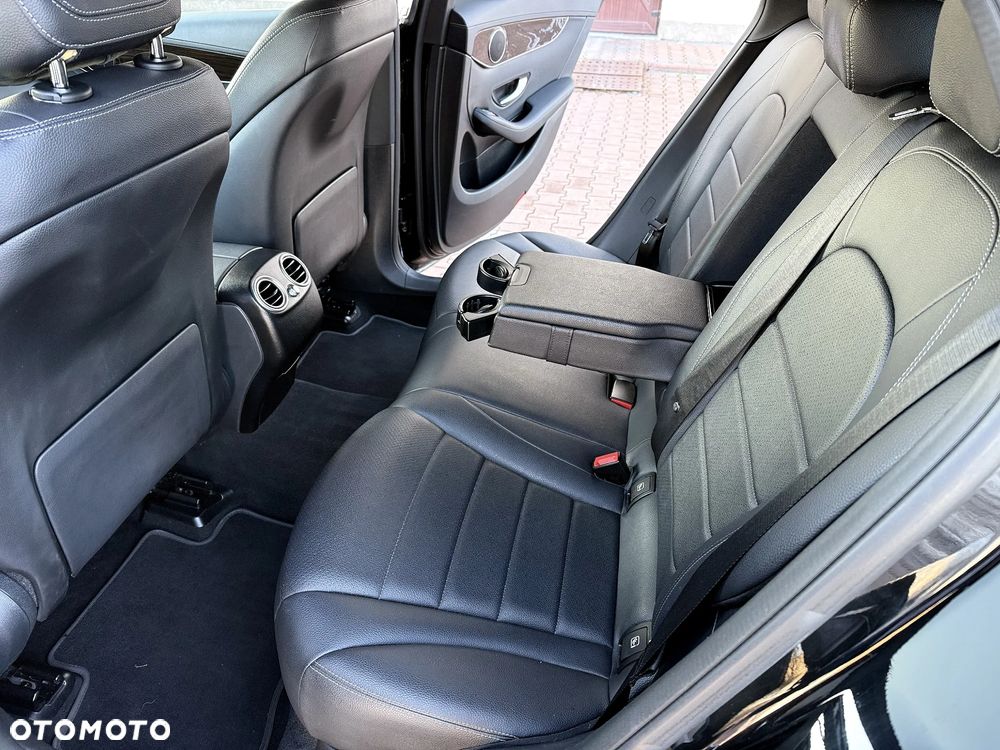 Mercedes-Benz GLC - 28