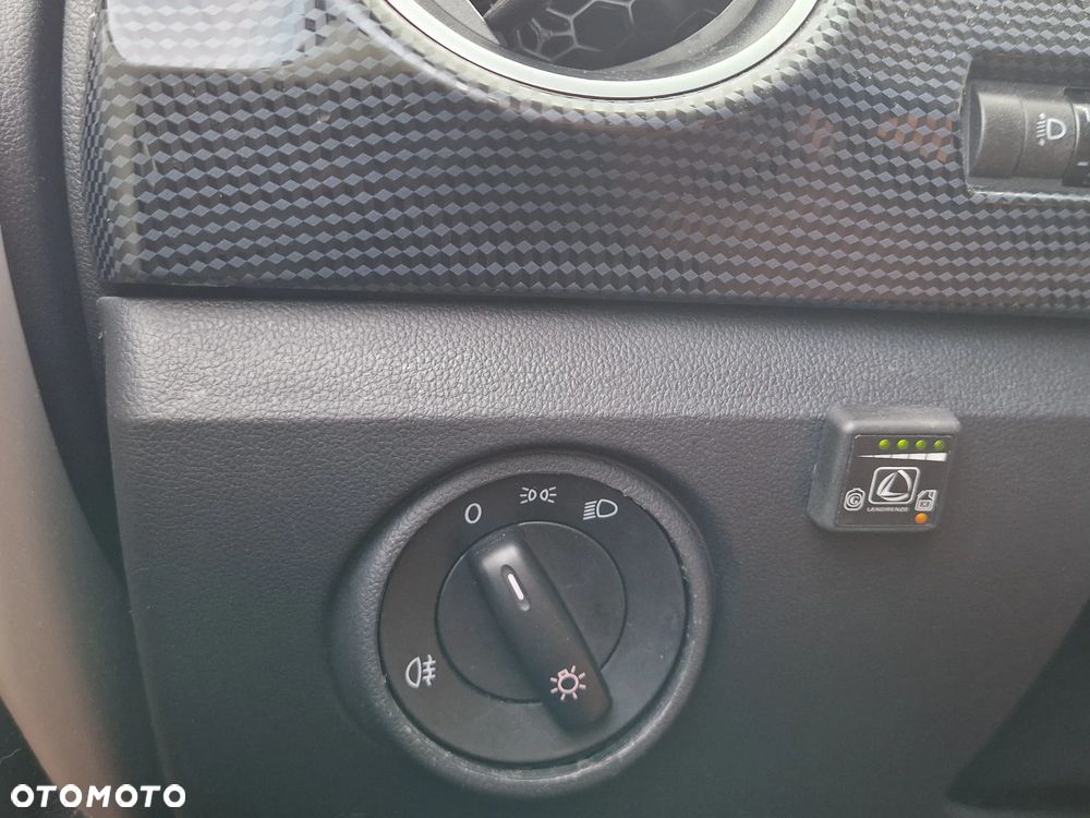 Volkswagen up! 1.0 Black Style - 21
