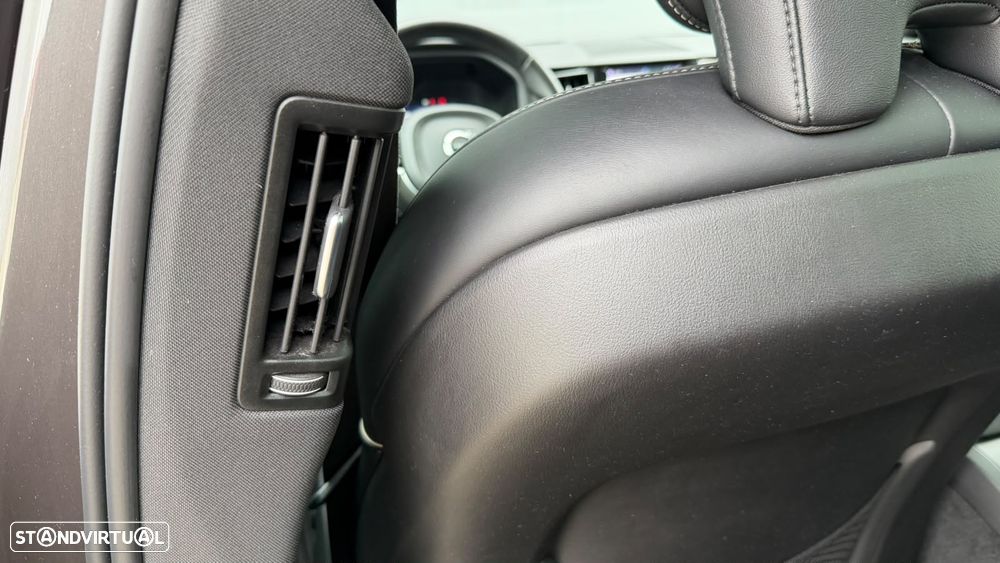 Volvo XC 60 T6 AWD Recharge Plus Dark - 37