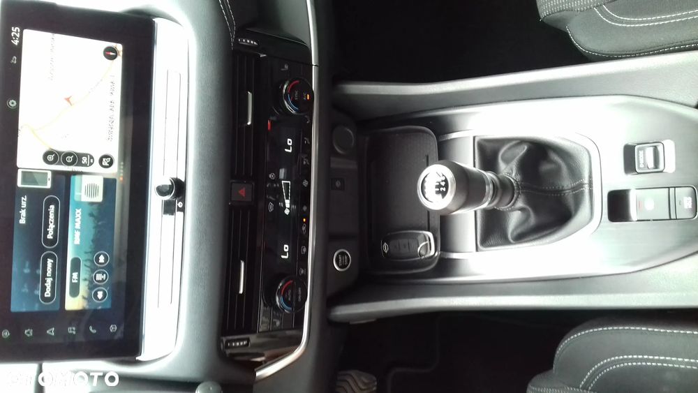 Nissan Qashqai 1.3 DIG-T N-Connecta - 23