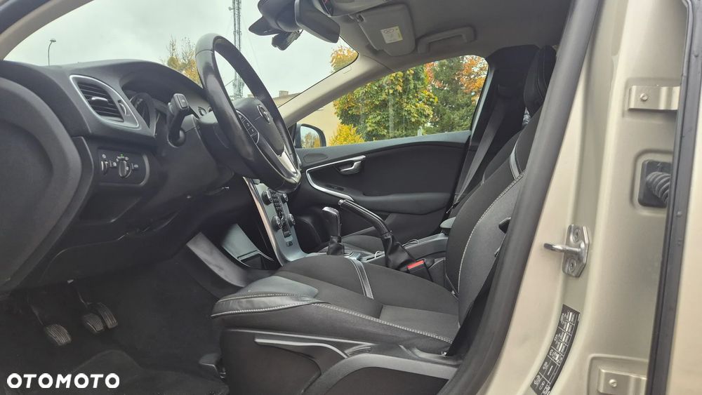 Volvo V40 - 9