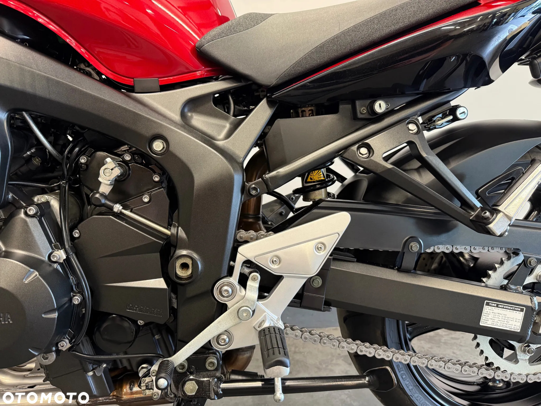 Yamaha FZ6 - 23