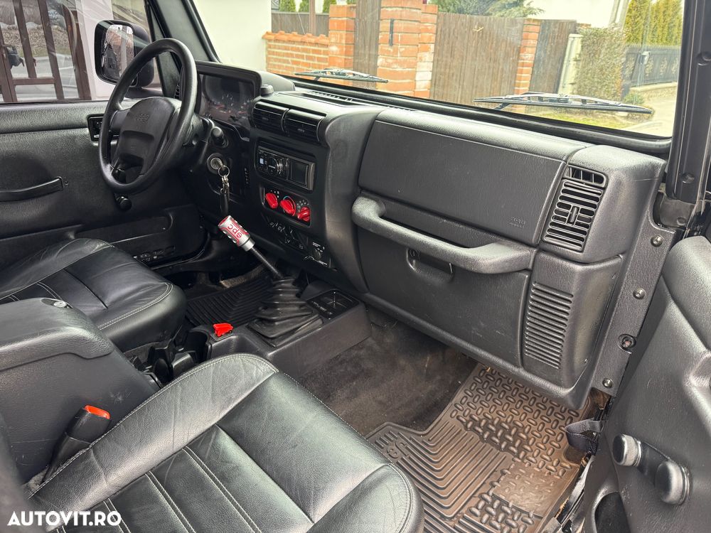 Jeep Wrangler 2.4 Sport - 35