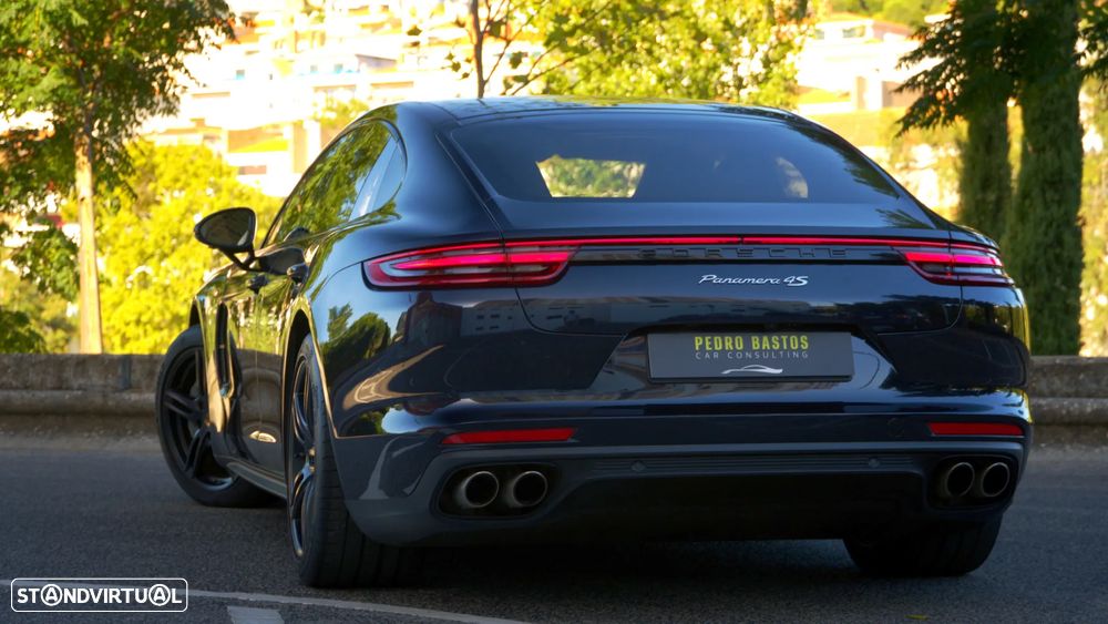 Porsche Panamera 4 S - 24