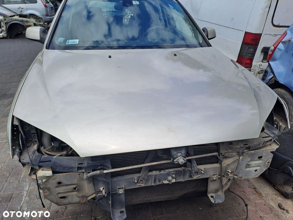 Ford Mondeo mk3 FL Turnier (01-07r.) 2.0 TDCI 130 KM. Silnik FMBA pasuje do N7BA, N7BB Skrzynia Jatco 5F31J [Przeł. 3.49] lakier Y6 Platinum Metallic. GWARANCJA !!! Przód Tył Zestaw Komplet Drzwi Klapa Zderzak Błotnik Maska Grill Atrapa Szyba Pas Lampa Lusterko Boczki Fotel Kanapa Kokpit Deska Rozdzielcza Przełącznik Włącznik Sterownik Przewody Wiązka Instalacja Moduł Komputer Czujnik Listwa Pompa Alternator Wtryski Głowica Rozrusznik Kompresor Sprzęgło Dwumas Silnik Skrzynia ABS Klimatyzacji Paliwa Wspomagania Kolektor Turbina Przepustnica Zawór Chłodnica Koło Hak Belka Sanki Zawieszenie Mcpherson Półoś Amortyzator Wydech Tłumik Zacisk Most - 4