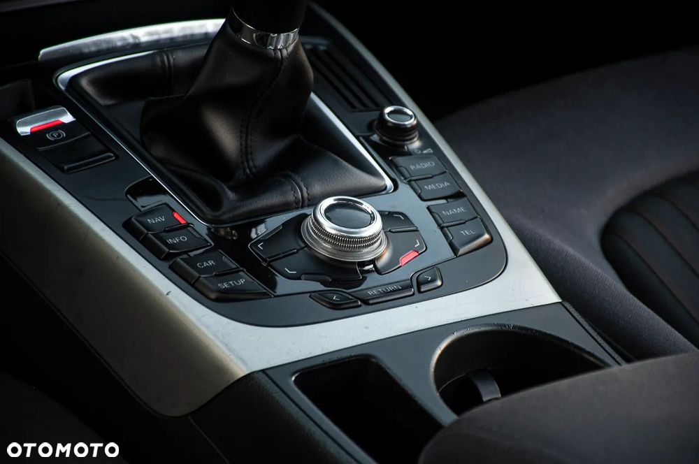 Audi A4 Limousine 2.0 TDI DPF Ambiente - 34
