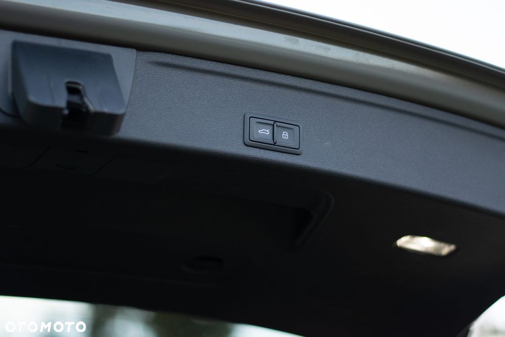 Audi A4 Avant 2.0 TFSI S tronic - 25