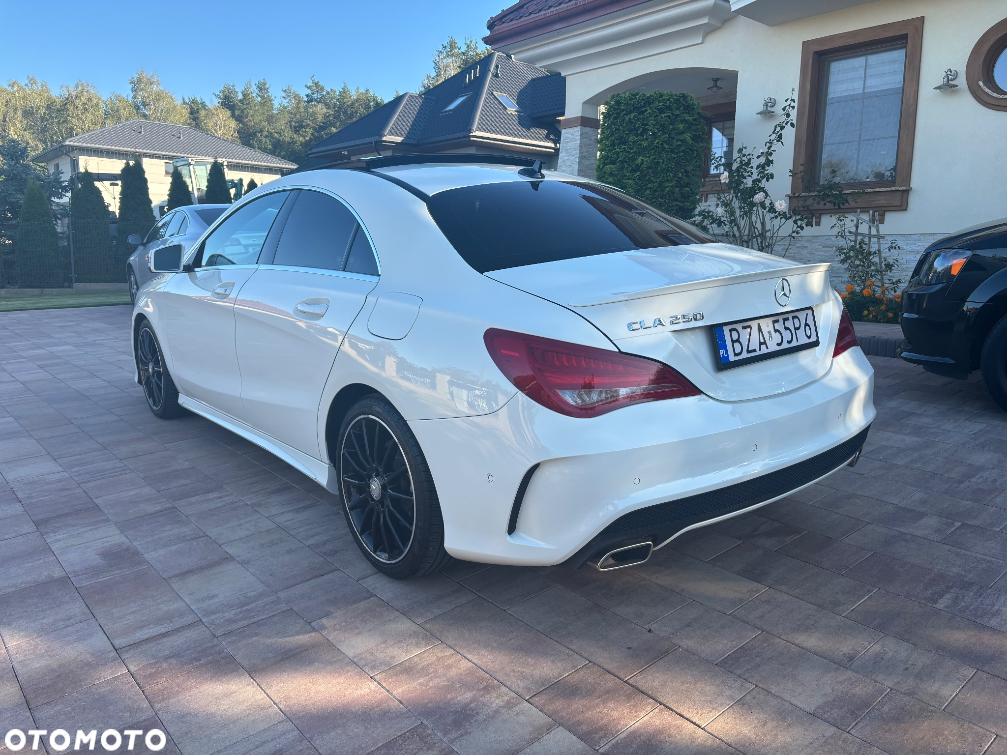 Mercedes-Benz CLA 250 7G-DCT AMG Line - 4