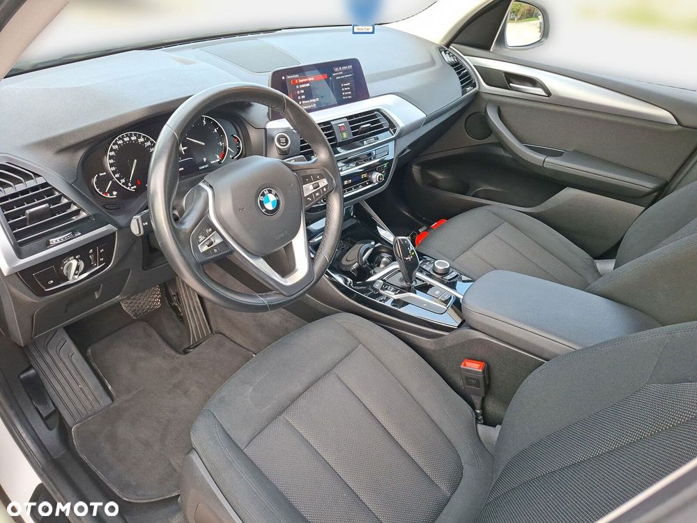 BMW X3 sDrive18d Advantage - 11