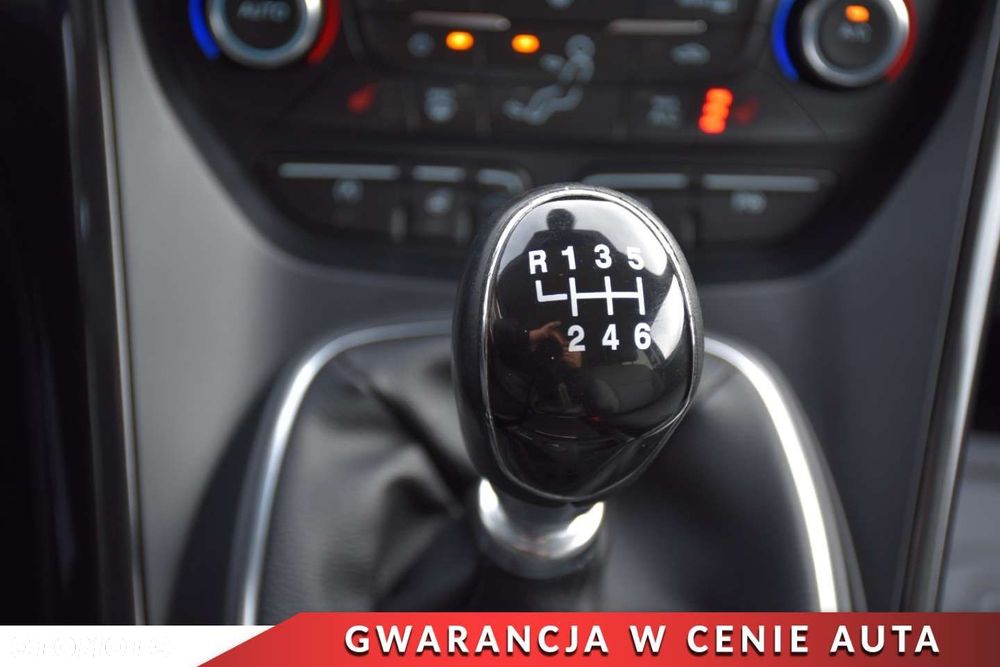 Ford Kuga 1.5 EcoBoost 2x4 Titanium - 23