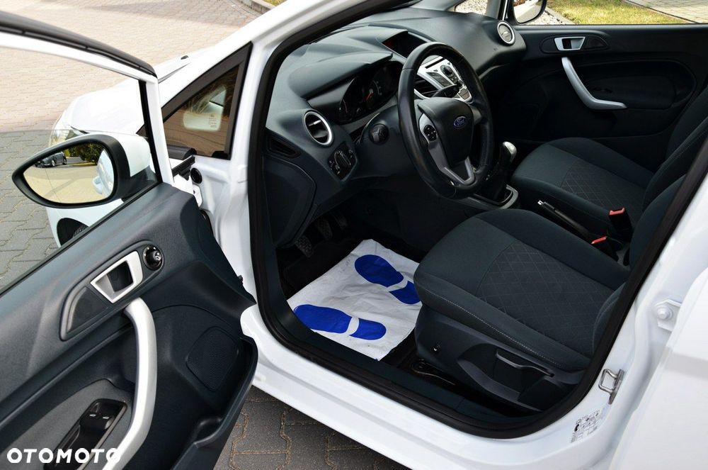 Ford Fiesta 1.25 Silver X Plus 2 EU6 - 8