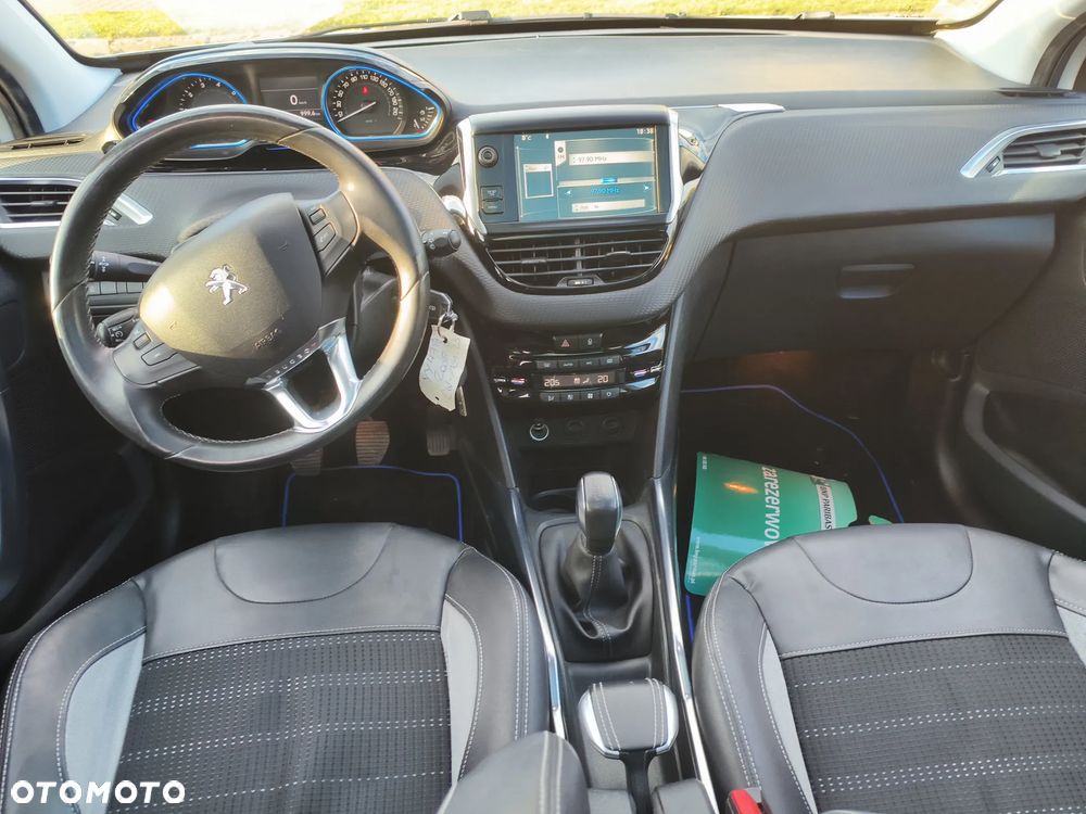 Peugeot 2008 PureTech 82 Allure - 5