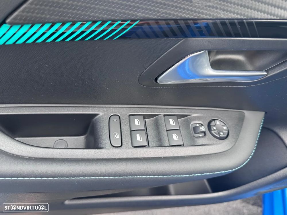 Peugeot e-208 Allure Pack - 26