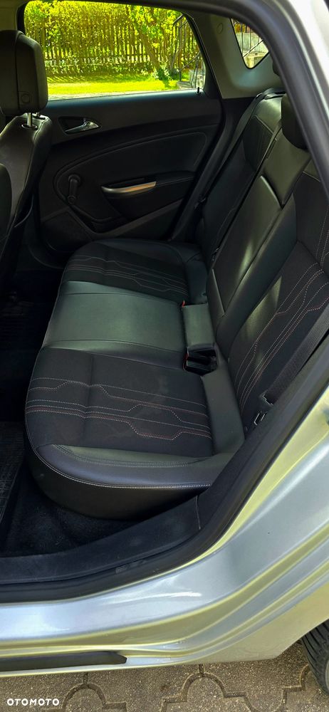 Opel Astra 1.7 CDTI DPF 150 Jahre - 13