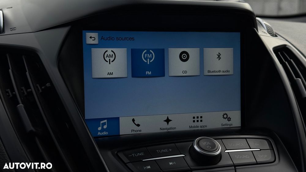 Ford Kuga 2.0 TDCi 4WD Powershift ST-Line - 24