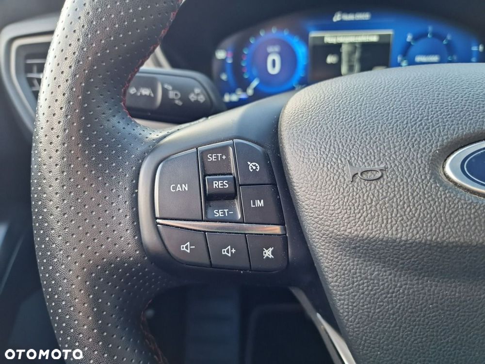 Ford Focus 1.5 EcoBlue STart-Stopp-System ST-LINE X - 22