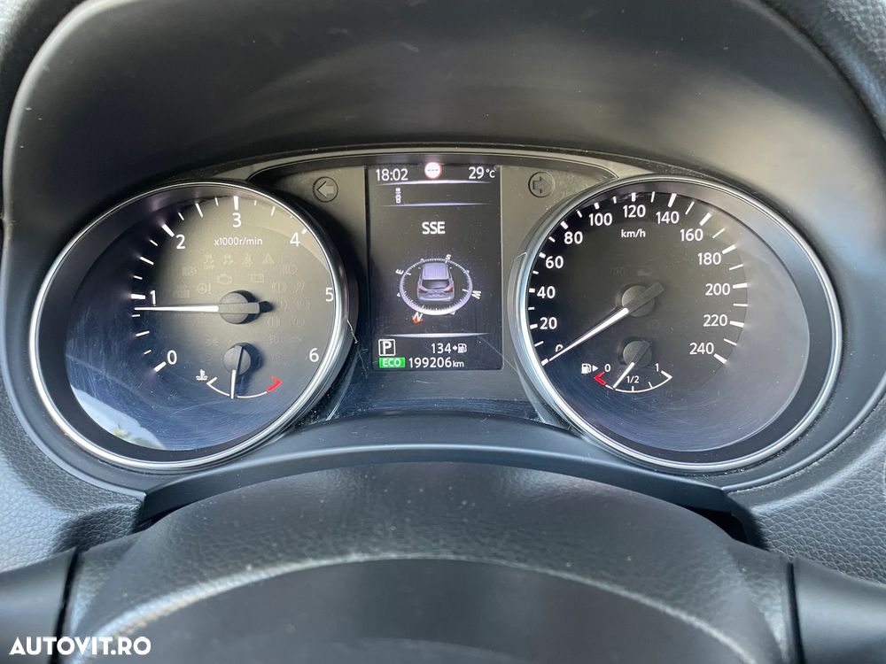 Nissan Qashqai 1.6 DCI Xtronic TEKNA+ - 31