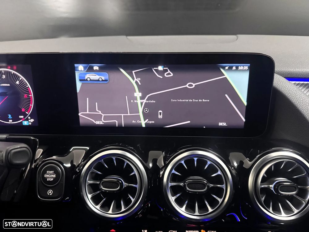 Mercedes-Benz GLA 180 d AMG Line - 15
