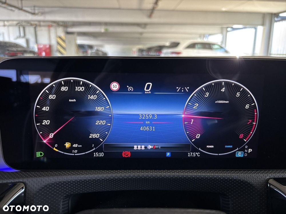 Mercedes-Benz CLA - 12