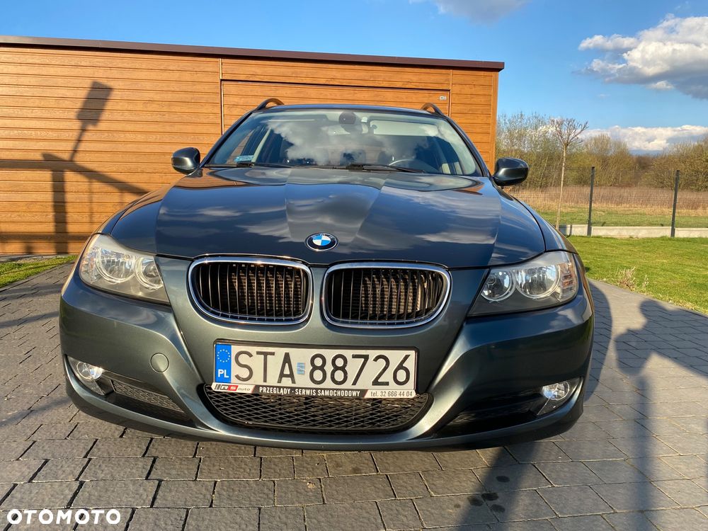 BMW Seria 3 318i - 2