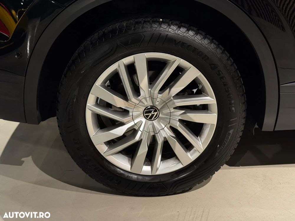 Volkswagen Touareg - 14